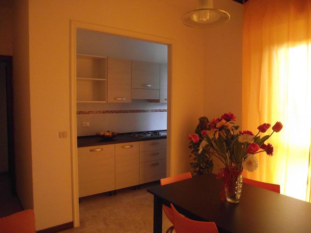 Bike And Breakfast Apartments П'єтра-Лігуре Екстер'єр фото
